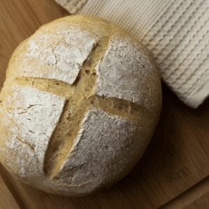 Solución de problemas de pan de masa fermentada - corteza demasiado pálida.