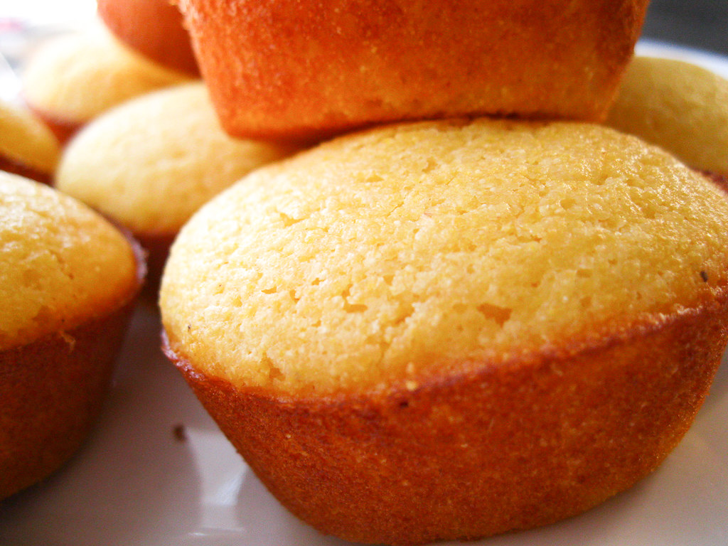 Muffins De Pan De Maíz Con Suero De Mantequilla 