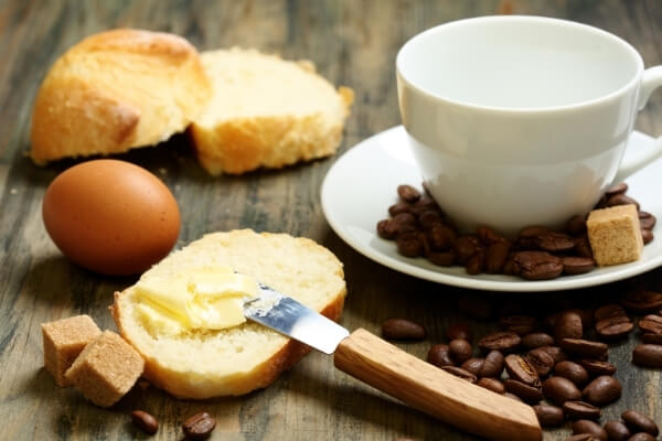 ¿El pan tiene huevos? – HornearCómo