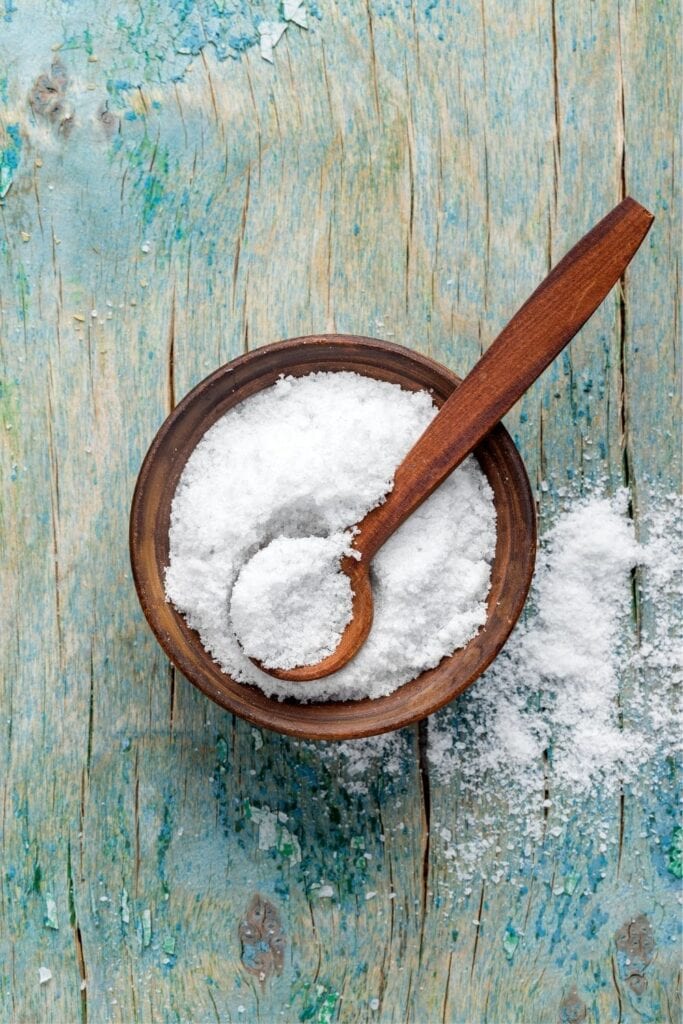 Sal en pan de masa madre: ¡y qué hacer si se te olvida!