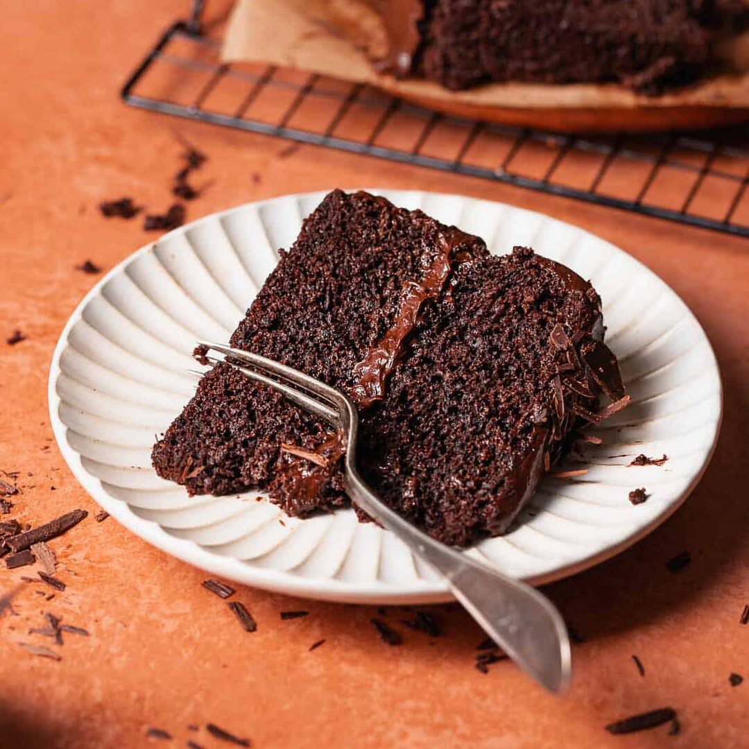 7 métodos que debes probar para humedecer un pastel seco después de hornearlo Esponjosos pasteles de chocolate