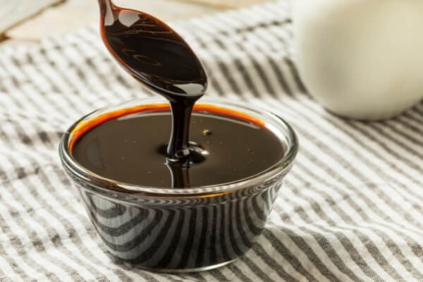 Los 6 mejores sustitutos de la melaza en las galletas que debes probar