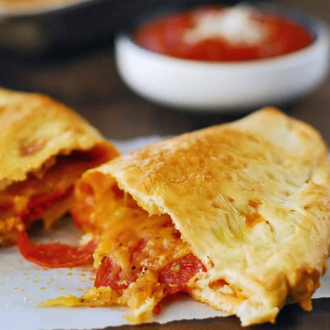 Receta Calzone | El pan perfecto Receta fácil de calzone con pepperoni